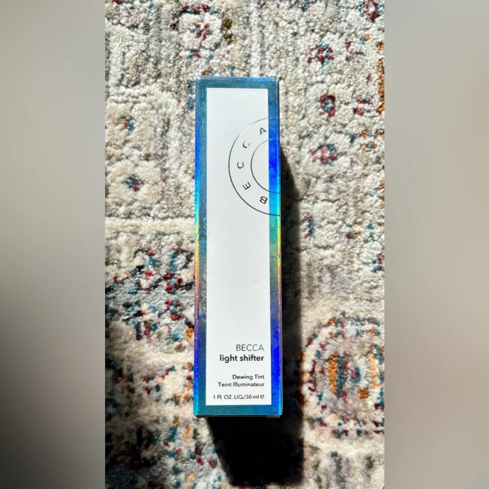Becca Light Shifter Dewing Tint : 2.5 Light Seeker